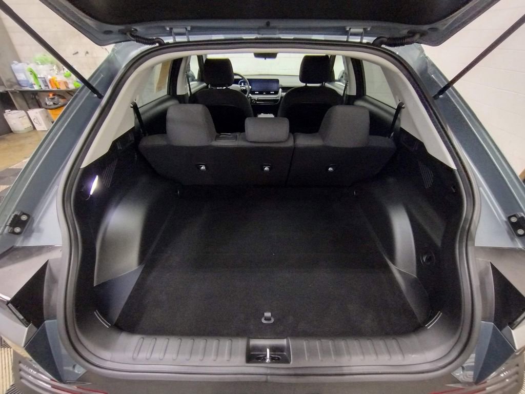 Used 2025 Hyundai Ioniq 5 SE image 16