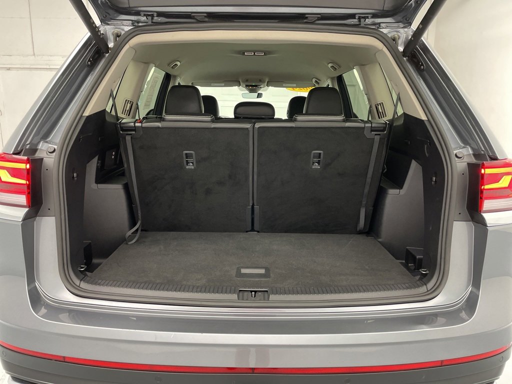 Used 2024 Volkswagen Atlas SE image 50