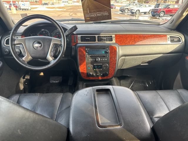 Used 2013 Chevrolet Suburban LT AWD/4WD image 9