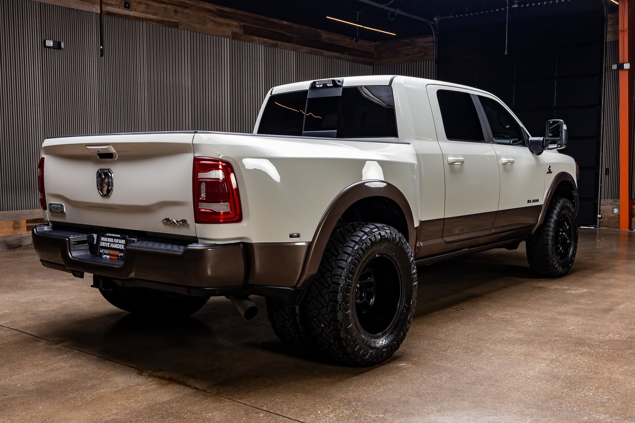 Used 2023 RAM 3500 Limited AWD/4WD image 10