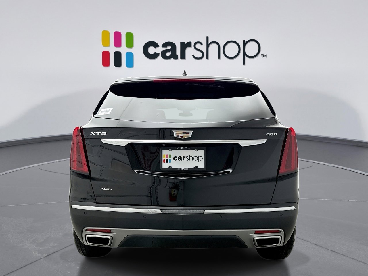 Used 2022 Cadillac XT5 Premium Luxury w/ LPO, Floor Liner Package image 4