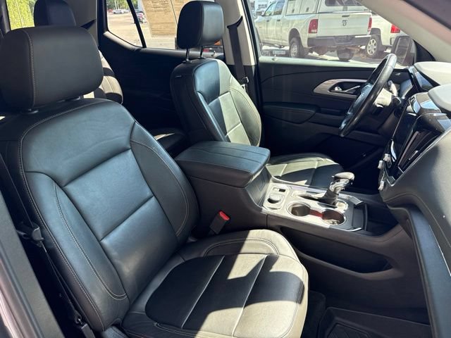 Used 2021 Chevrolet Traverse RS FWD image 32
