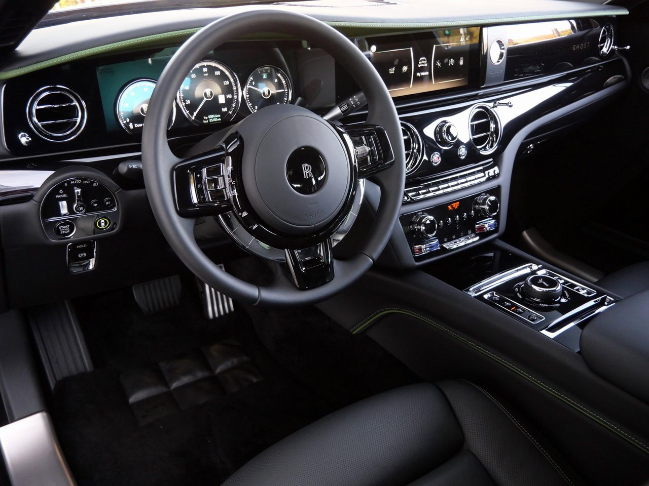 Used 2023 Rolls-Royce Ghost image 17