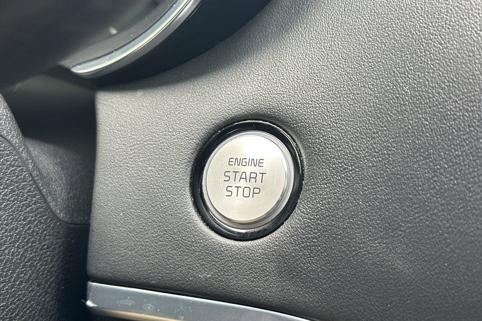 Used 2023 Kia Stinger GT2 image 22