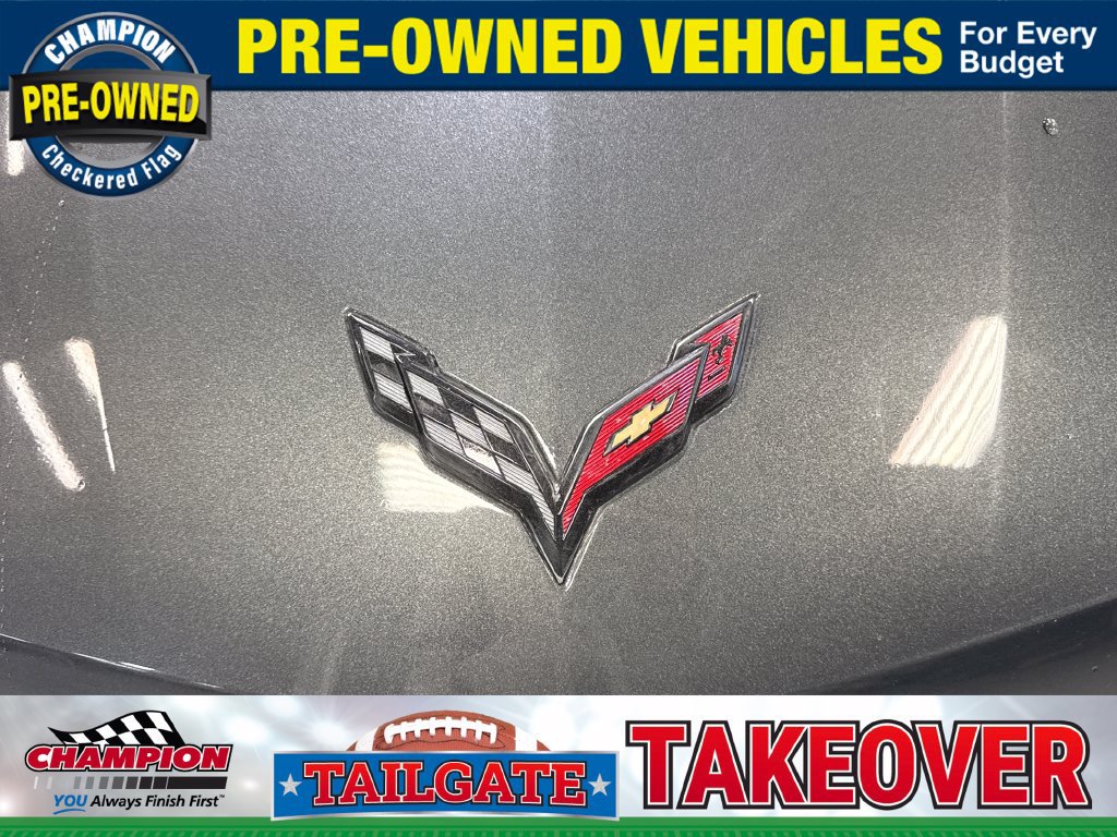 Used 2019 Chevrolet Corvette Stingray Coupe w/ 1LT RWD image 27
