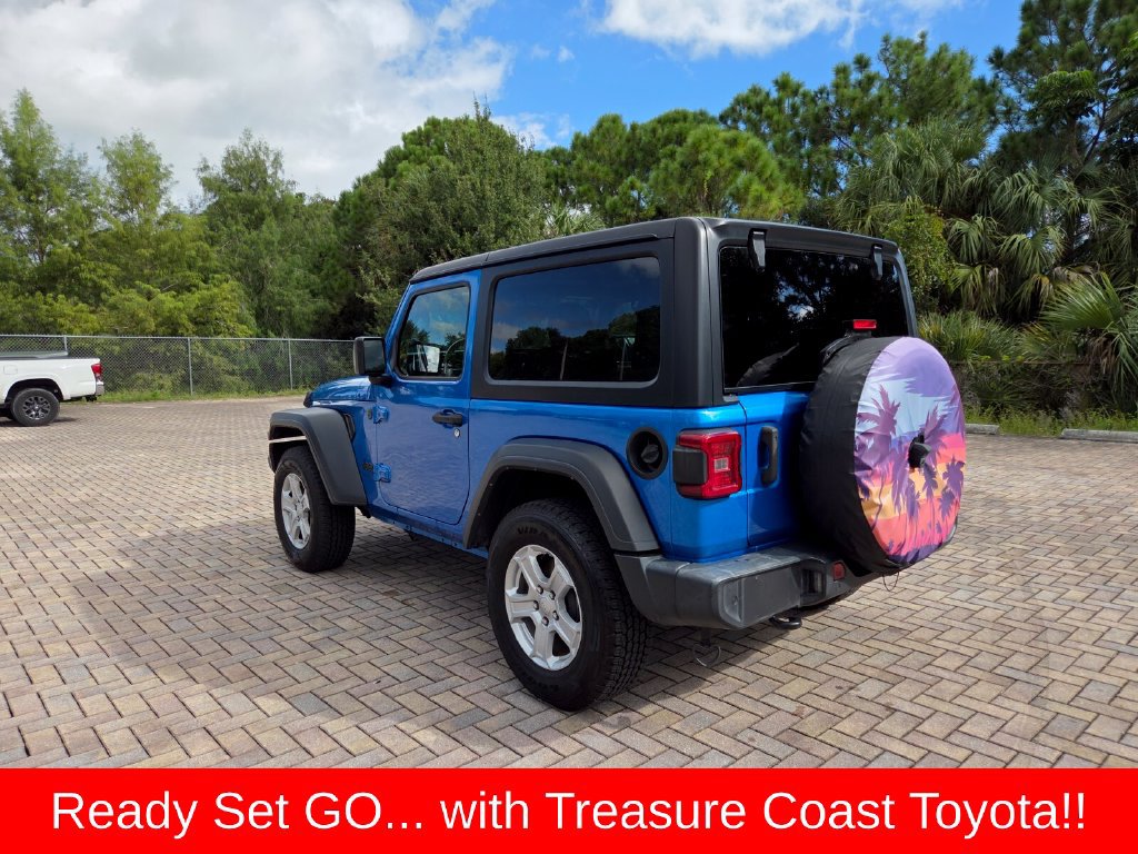 Used 2022 Jeep Wrangler Sport AWD/4WD image 12
