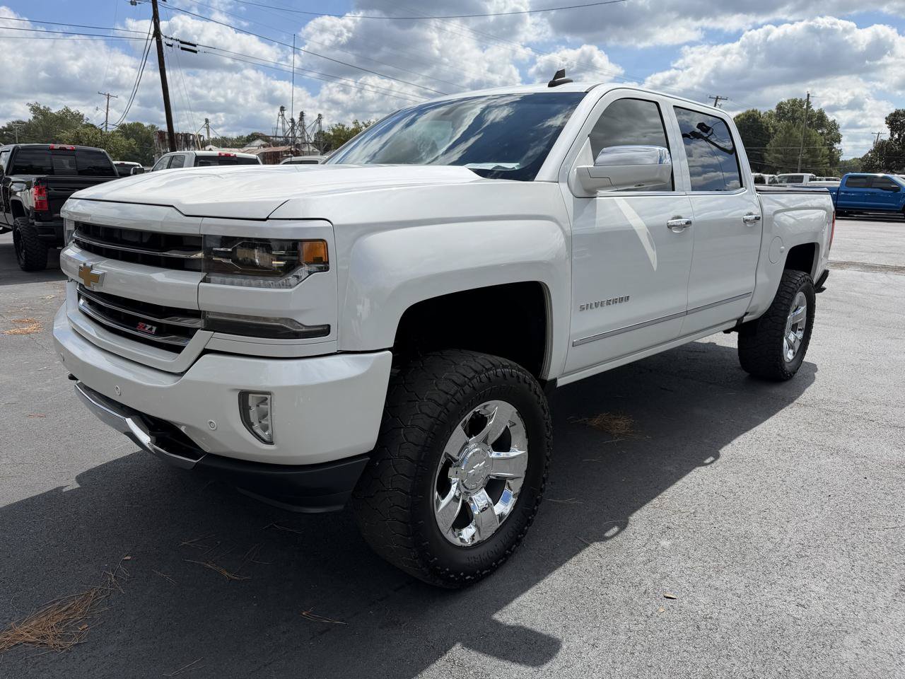 Used 2016 Chevrolet Silverado 1500 LTZ Z71 w/ LTZ Plus Package AWD/4WD image 8