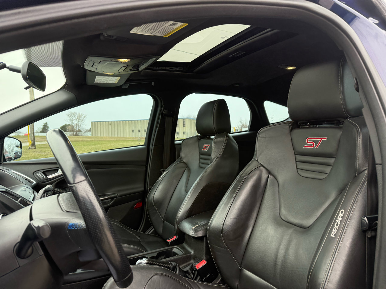 Used 2016 Ford Focus ST w/ Equipment Group 401A image 17