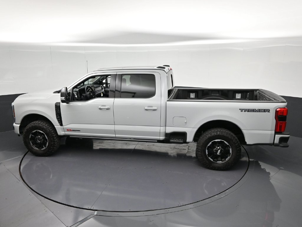 Used 2025 Ford F250 Platinum w/ Tremor Off-Road Package AWD/4WD image 23