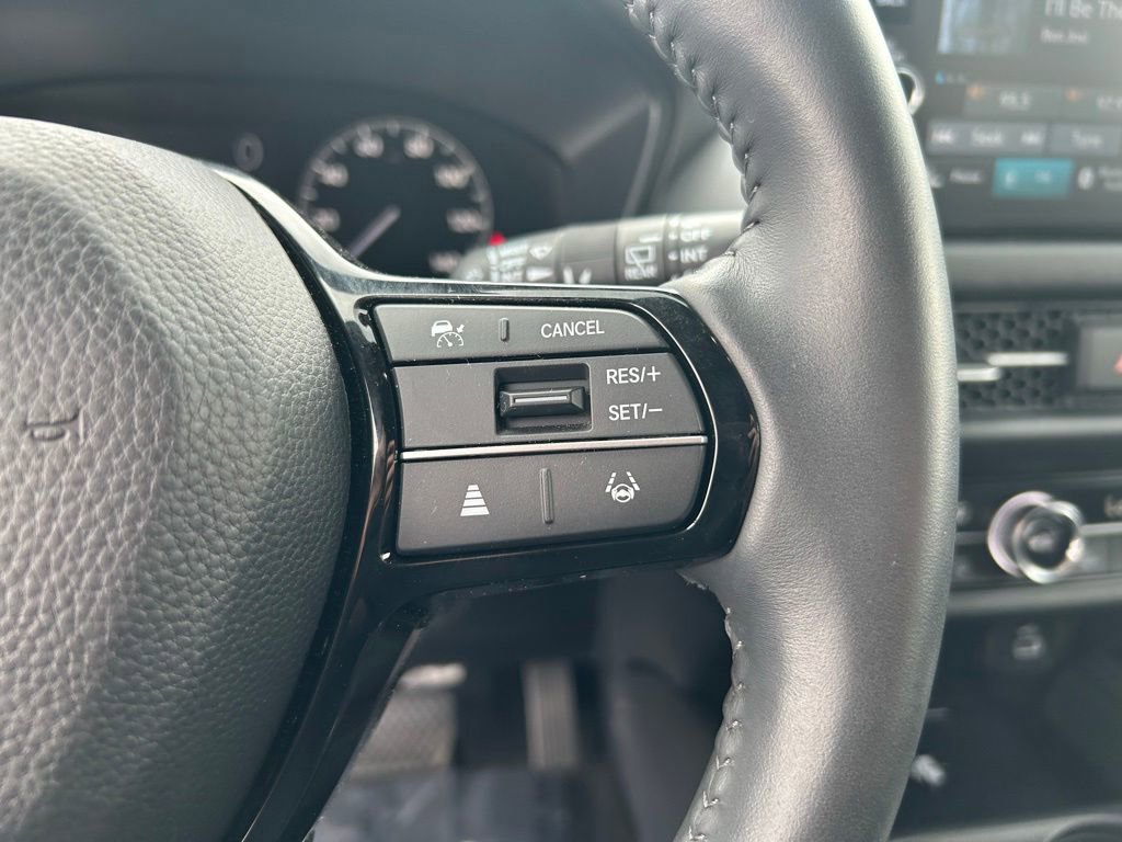 Used 2024 Honda HR-V EX-L image 25