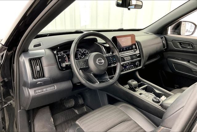 Used 2024 Nissan Pathfinder Rock Creek AWD/4WD image 16