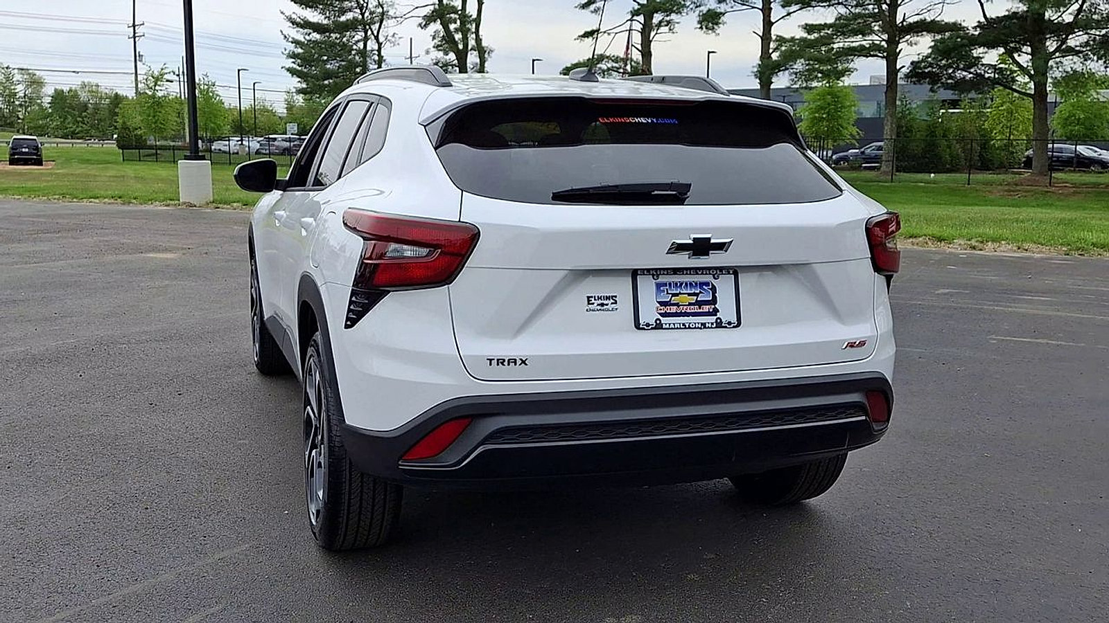 New 2026 Chevrolet Trax RS w/ Sunroof Package FWD image 9