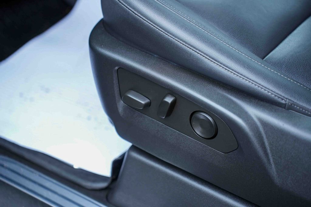 Used 2022 Chevrolet Silverado 1500 LT Trail Boss w/ Convenience Package II image 24