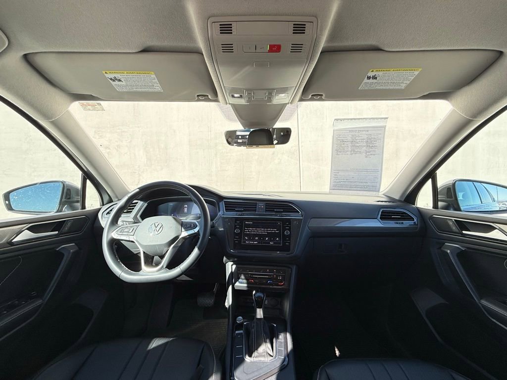Used 2023 Volkswagen Tiguan SE image 6