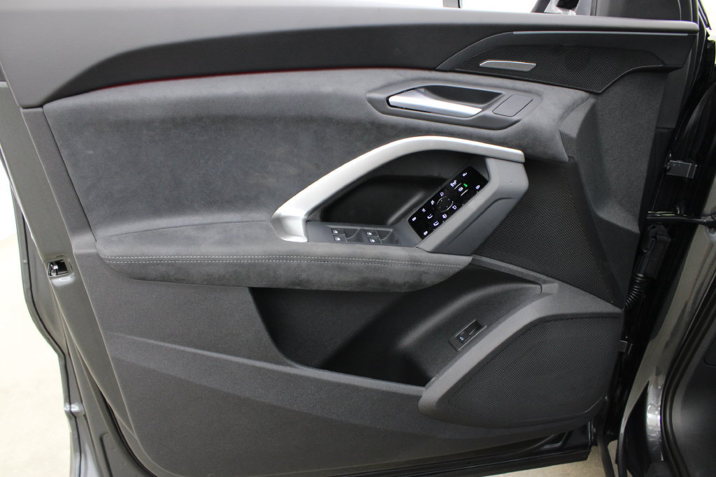 New 2026 Audi SQ5 Premium Plus AWD/4WD image 17