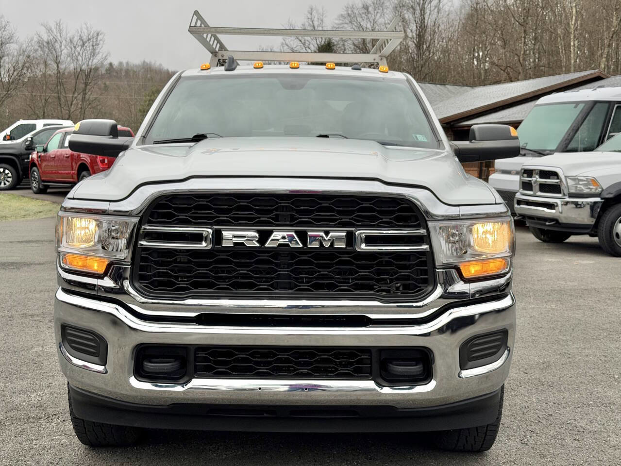 Used 2022 RAM 2500 Tradesman w/ Chrome Appearance Group image 3