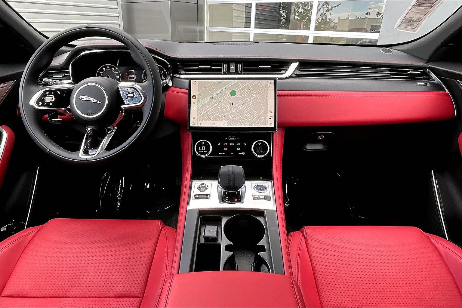 New 2026 Jaguar F-PACE R-Dynamic S image 5