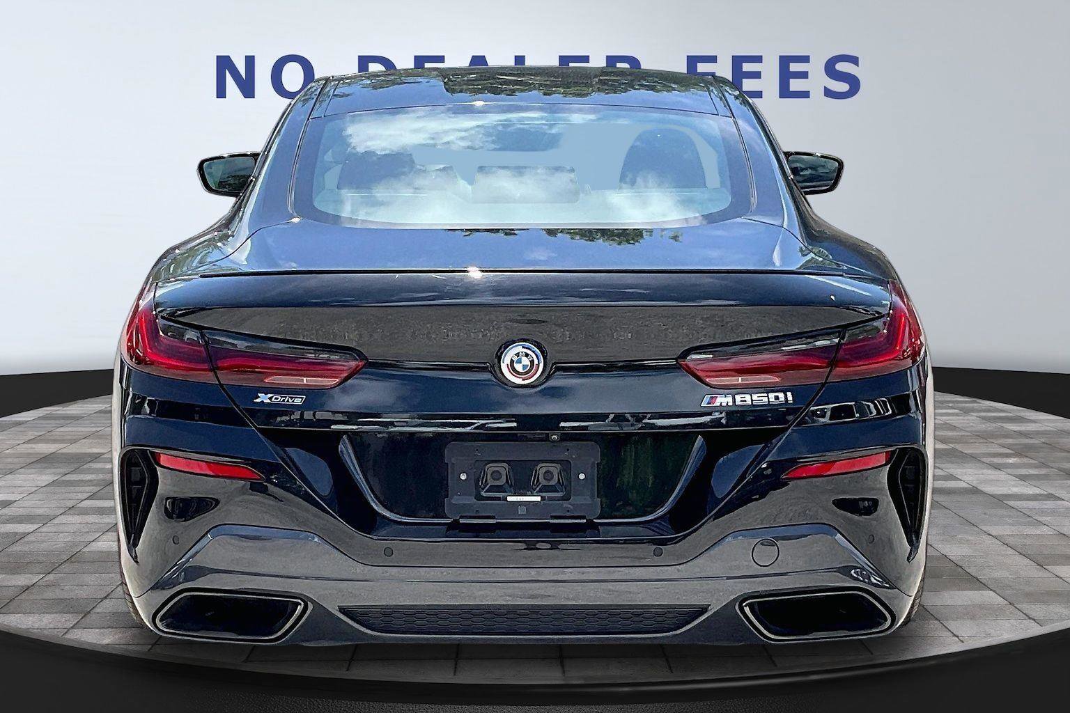 Used 2023 BMW M850i xDrive Coupe w/ M Sport Professional Package AWD/4WD image 5
