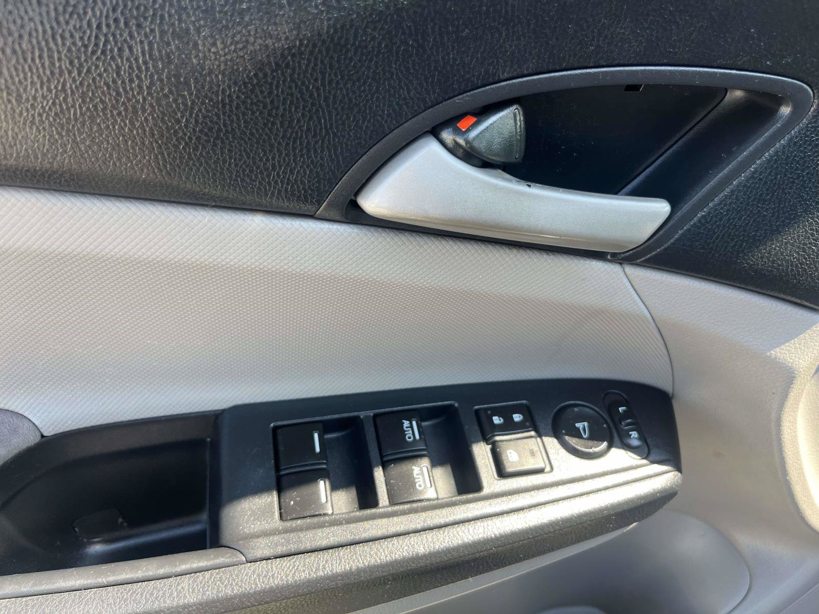 Used 2011 Honda Accord LX-P image 12