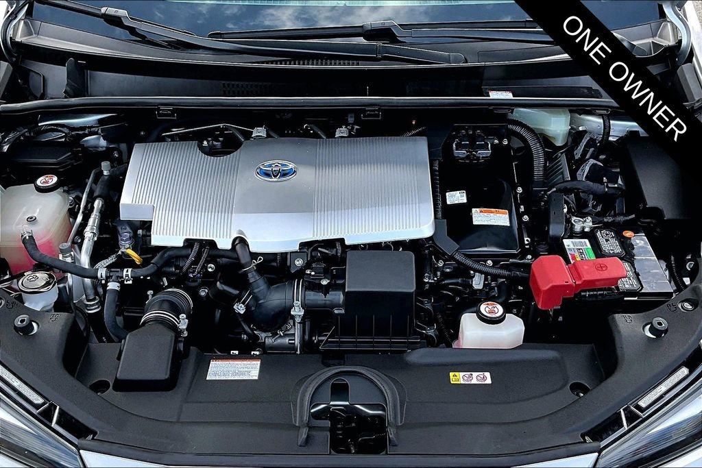 Used 2019 Toyota Prius LE image 27