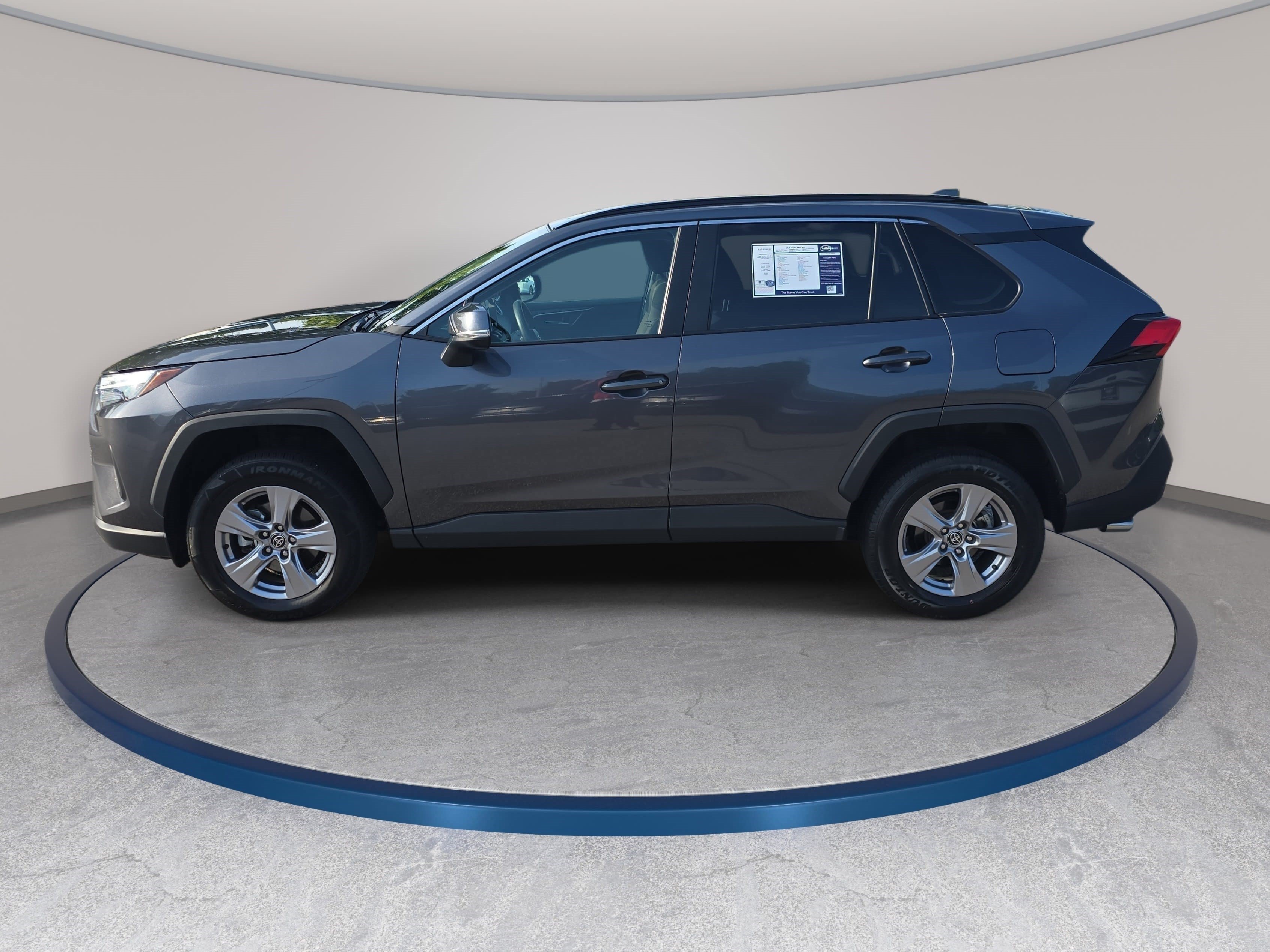 Used 2025 Toyota RAV4 XLE FWD image 8