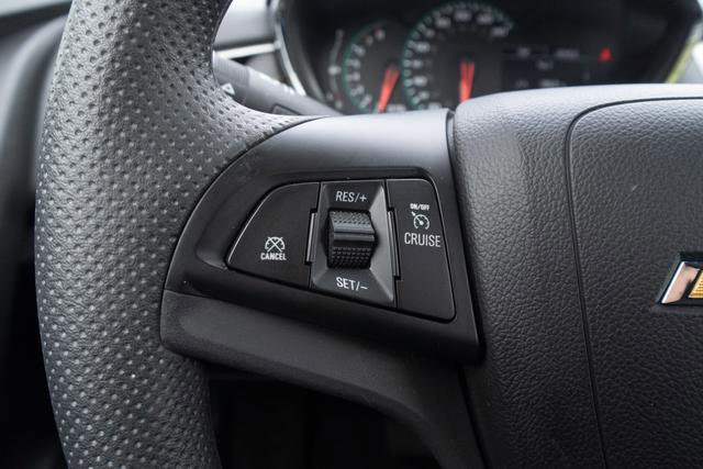 Used 2022 Chevrolet Trax LS w/ Tint and Cruise Package image 16