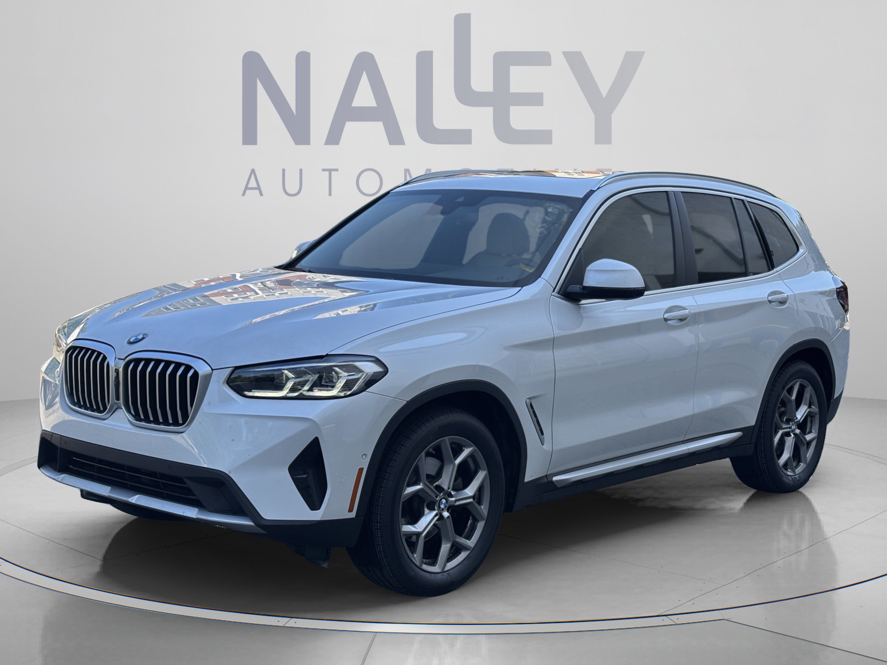 Used 2023 BMW X3 sDrive30i w/ Premium Package RWD image 1