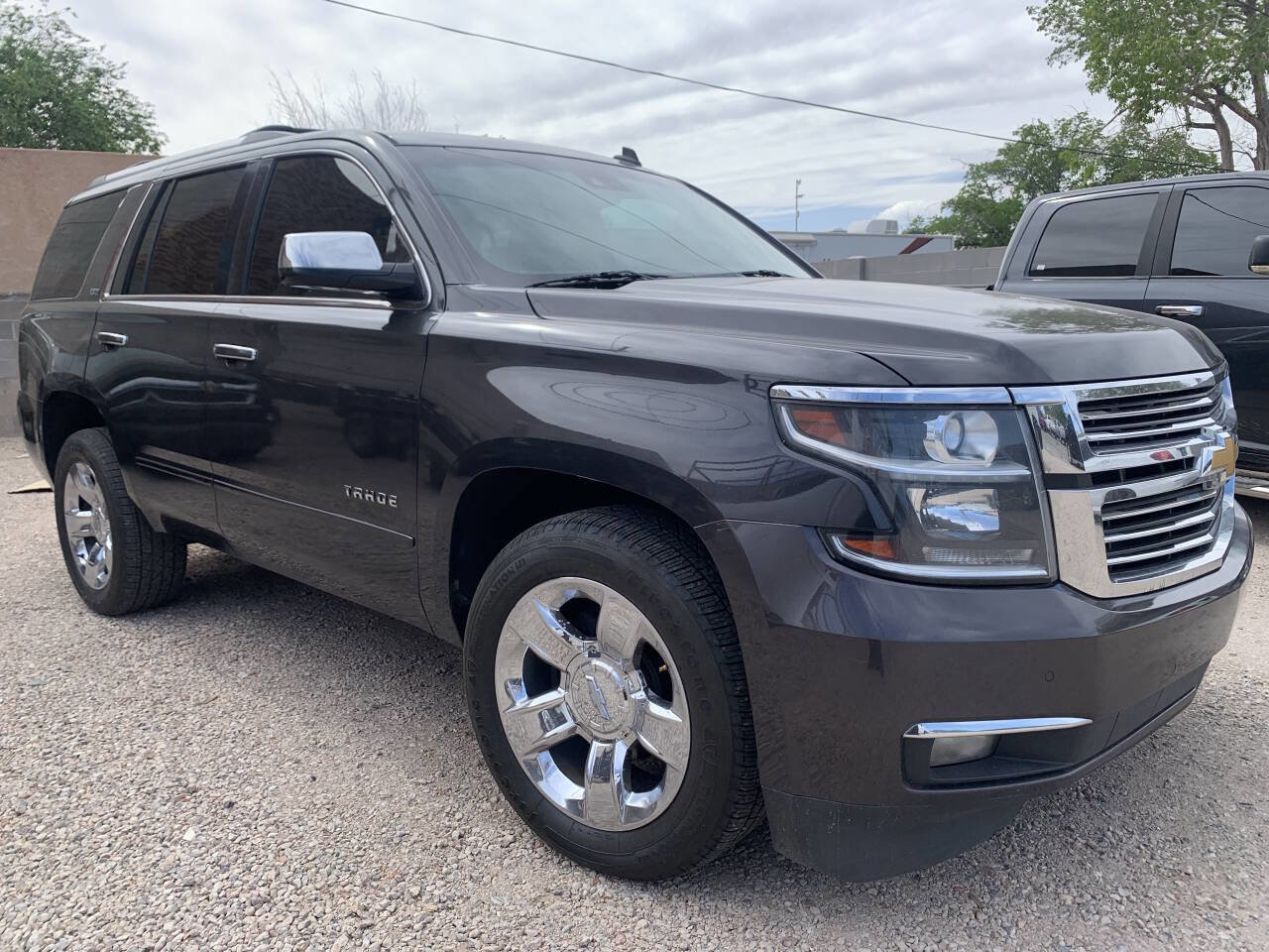 Used 2015 Chevrolet Tahoe LTZ AWD/4WD image 2