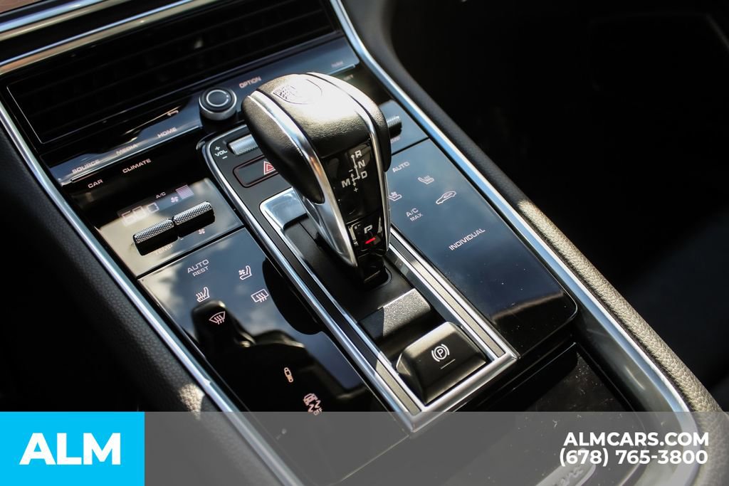 Used 2023 Porsche Panamera 4 Platinum Edition w/ Sportdesign Package image 37