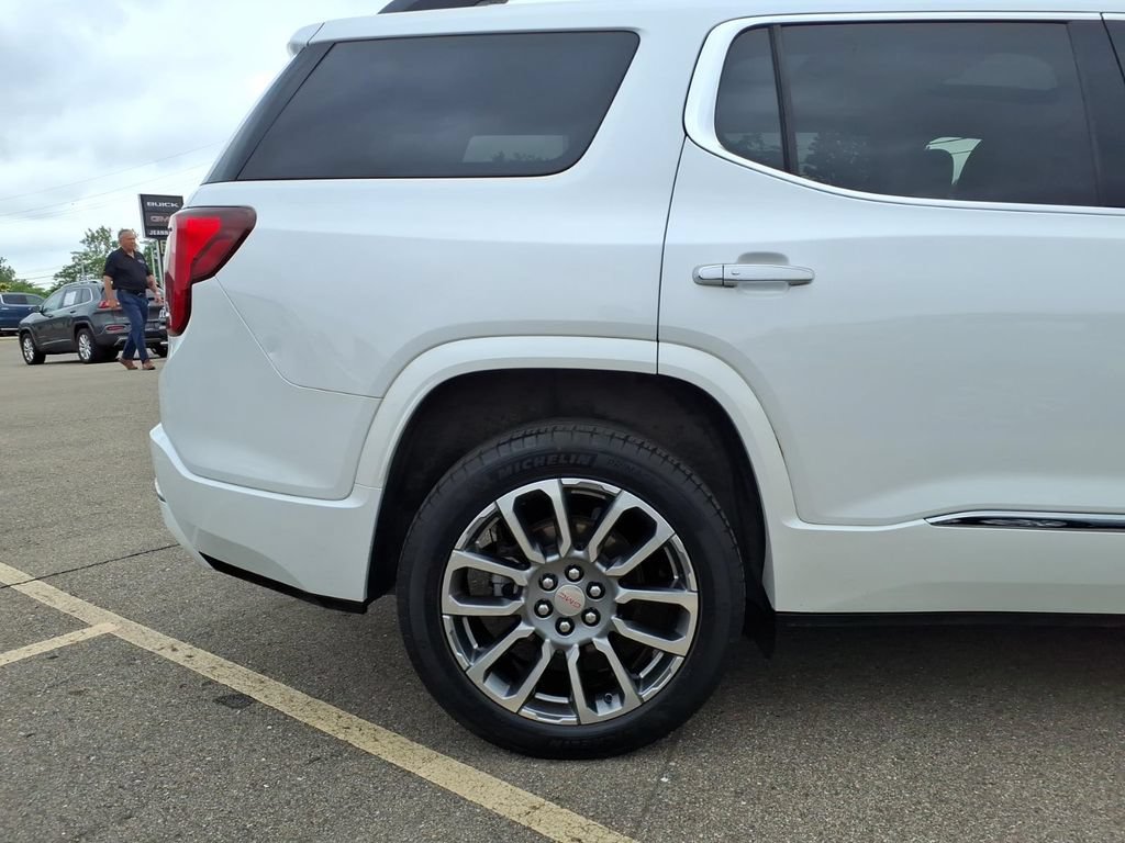Used 2023 GMC Acadia Denali w/ Denali Ultimate Package AWD/4WD image 27