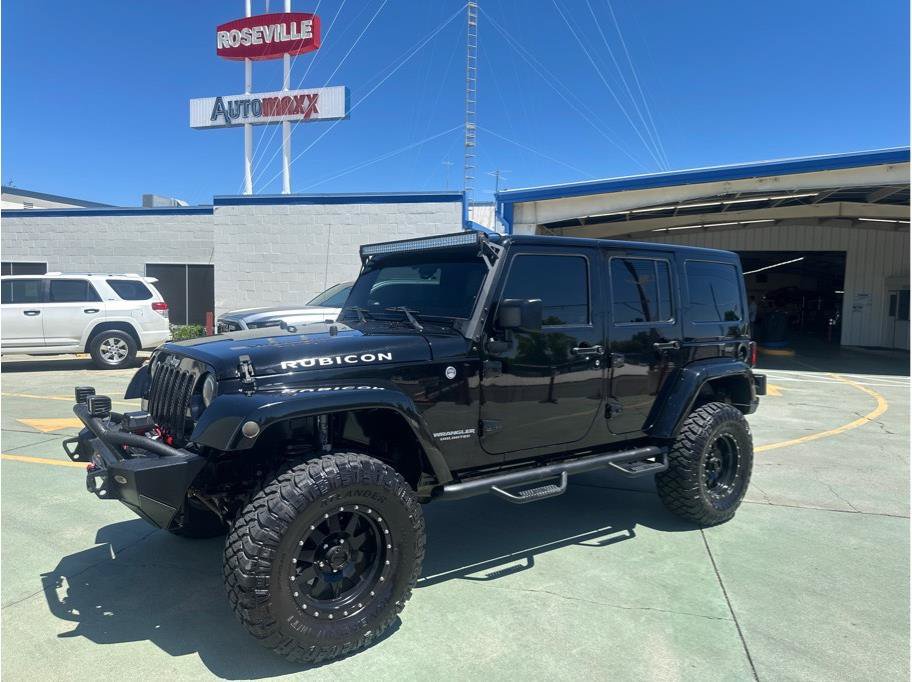 Used 2016 Jeep Wrangler Unlimited Rubicon w/ Connectivity Group AWD/4WD image 1