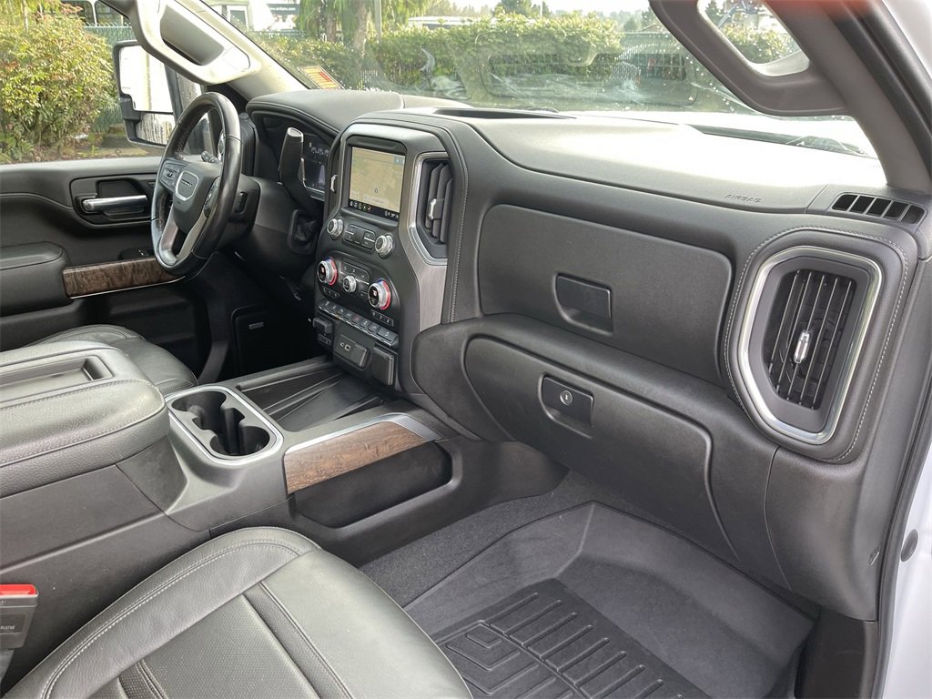 Used 2021 GMC Sierra 3500 Denali w/ Denali Ultimate Package image 30