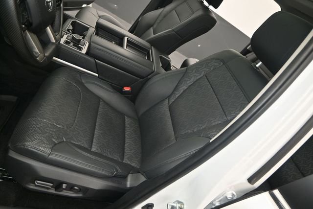 Used 2024 Toyota Tundra Limited AWD/4WD image 12