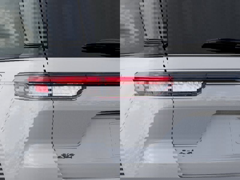 New 2025 Jeep Grand Cherokee Limited w/ Trailer Tow Package image 36