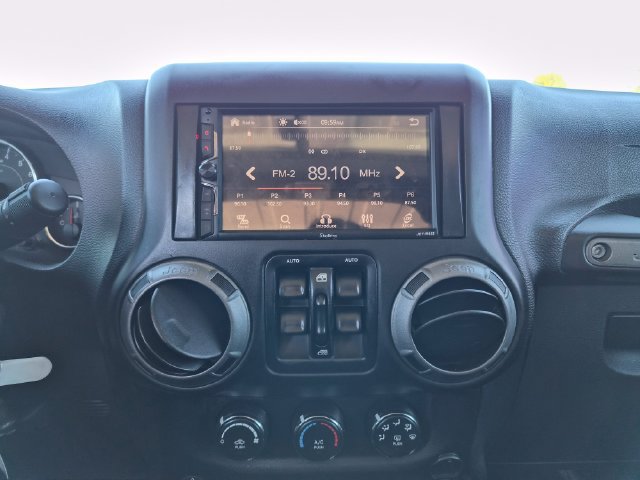 Used 2017 Jeep Wrangler Unlimited Sport w/ Quick Order Package 24S AWD/4WD image 19