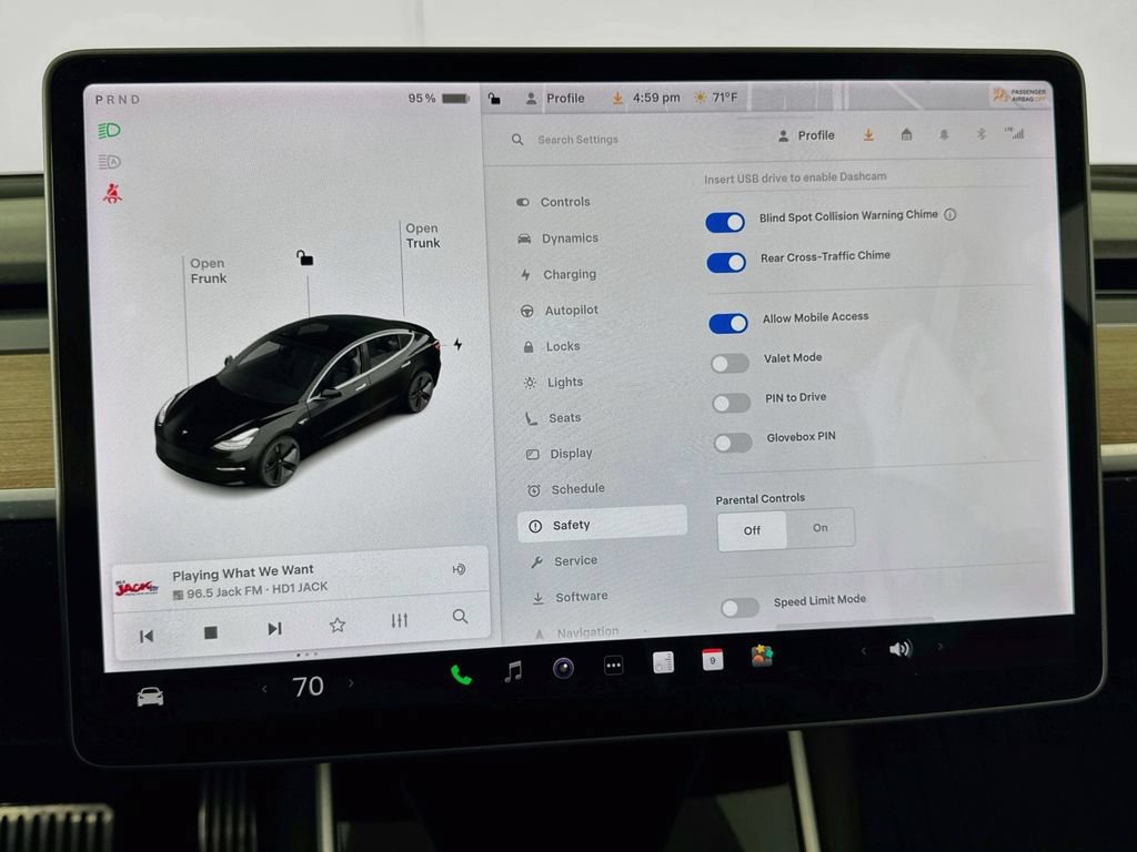 Used 2018 Tesla Model 3 Mid Range RWD image 15
