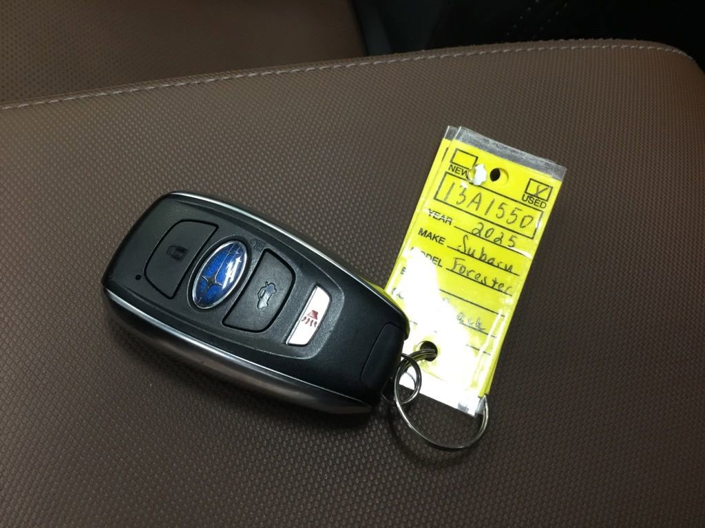 Used 2025 Subaru Forester Touring w/ Popular Package - Touring AWD/4WD image 30