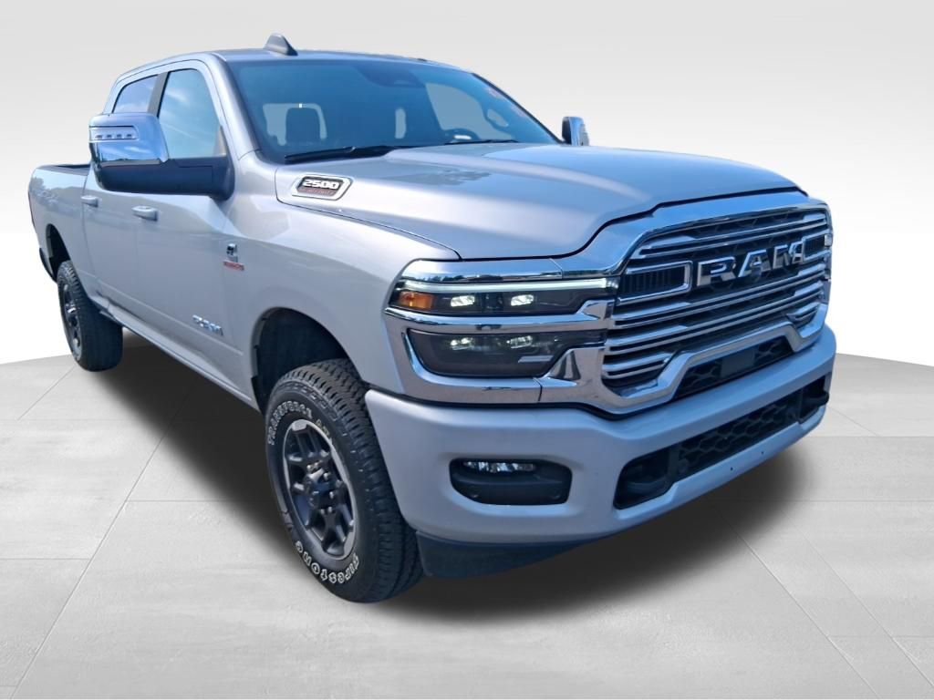 Used 2026 RAM 2500 Laramie AWD/4WD image 5