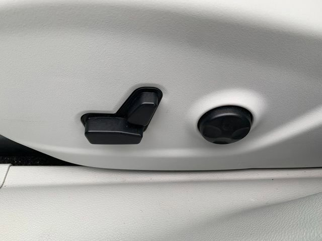 Used 2020 Jeep Cherokee Latitude Plus image 20