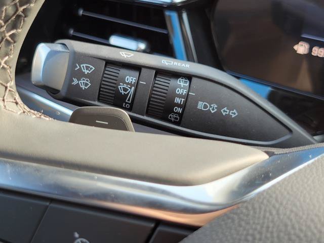 New 2026 Chevrolet Suburban Premier AWD/4WD image 16