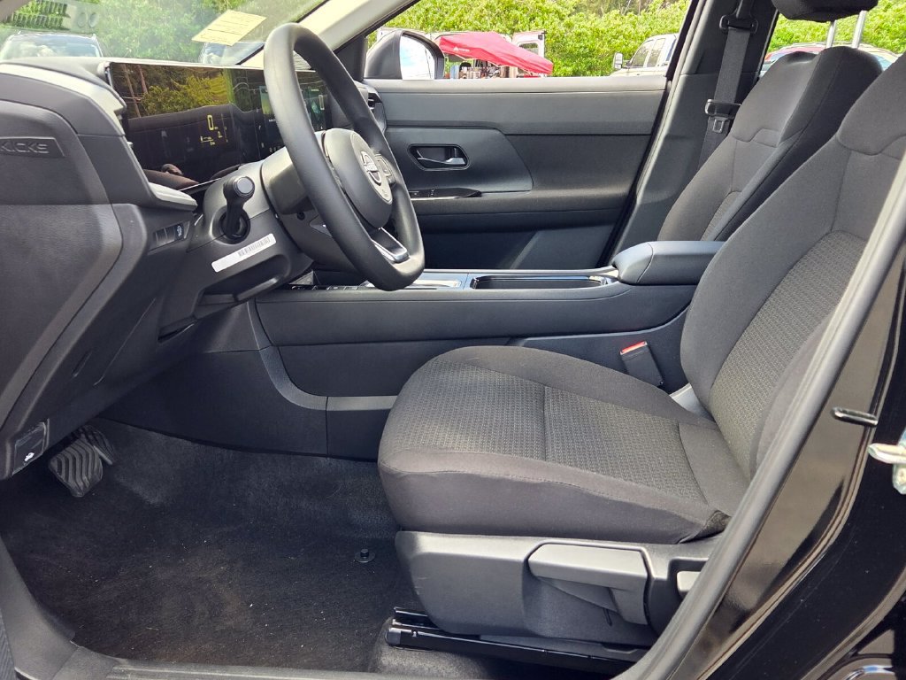 New 2027 Nissan Kicks S FWD image 3