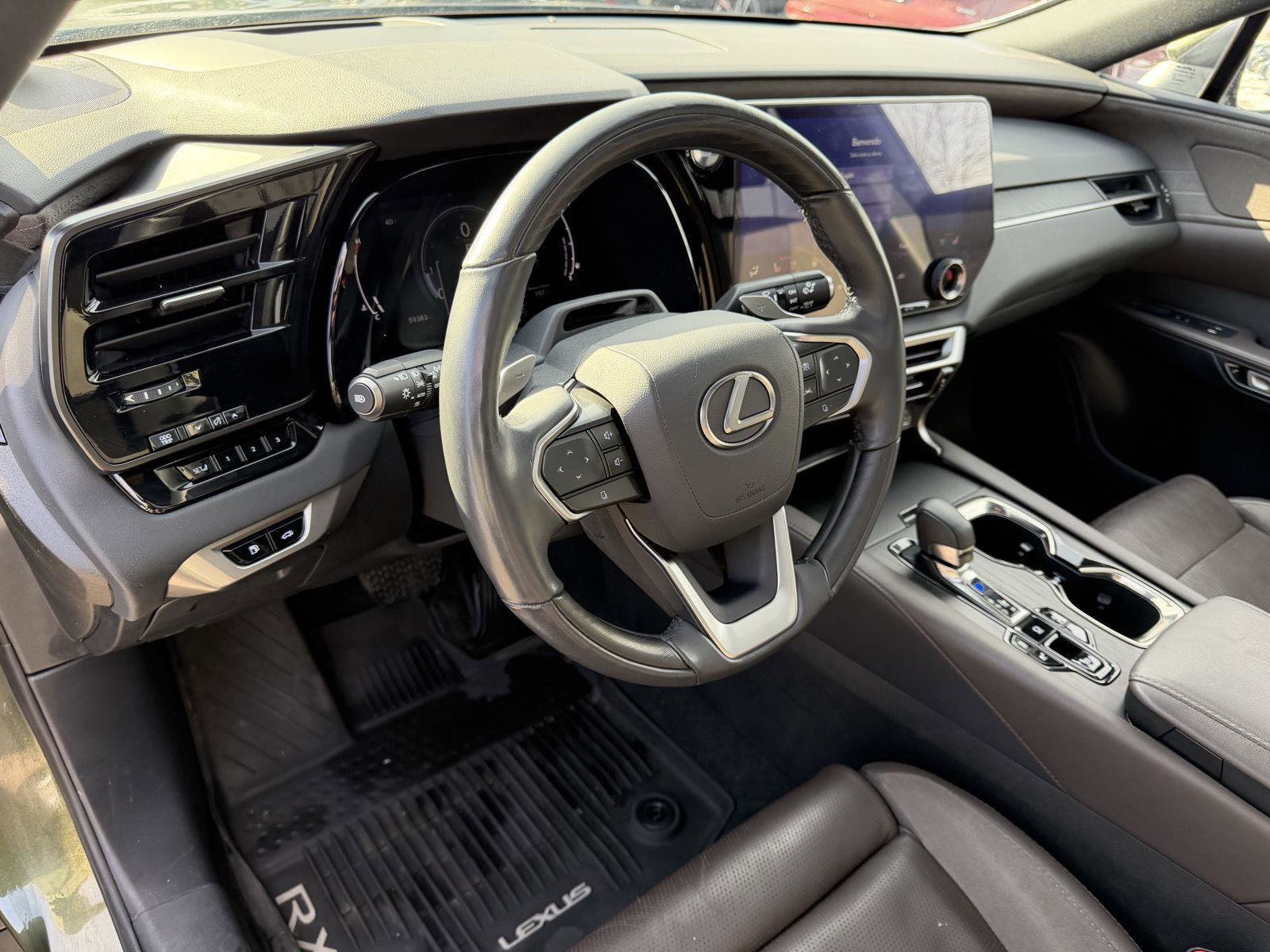Used 2023 Lexus RX 350 w/ Luxury Package image 11