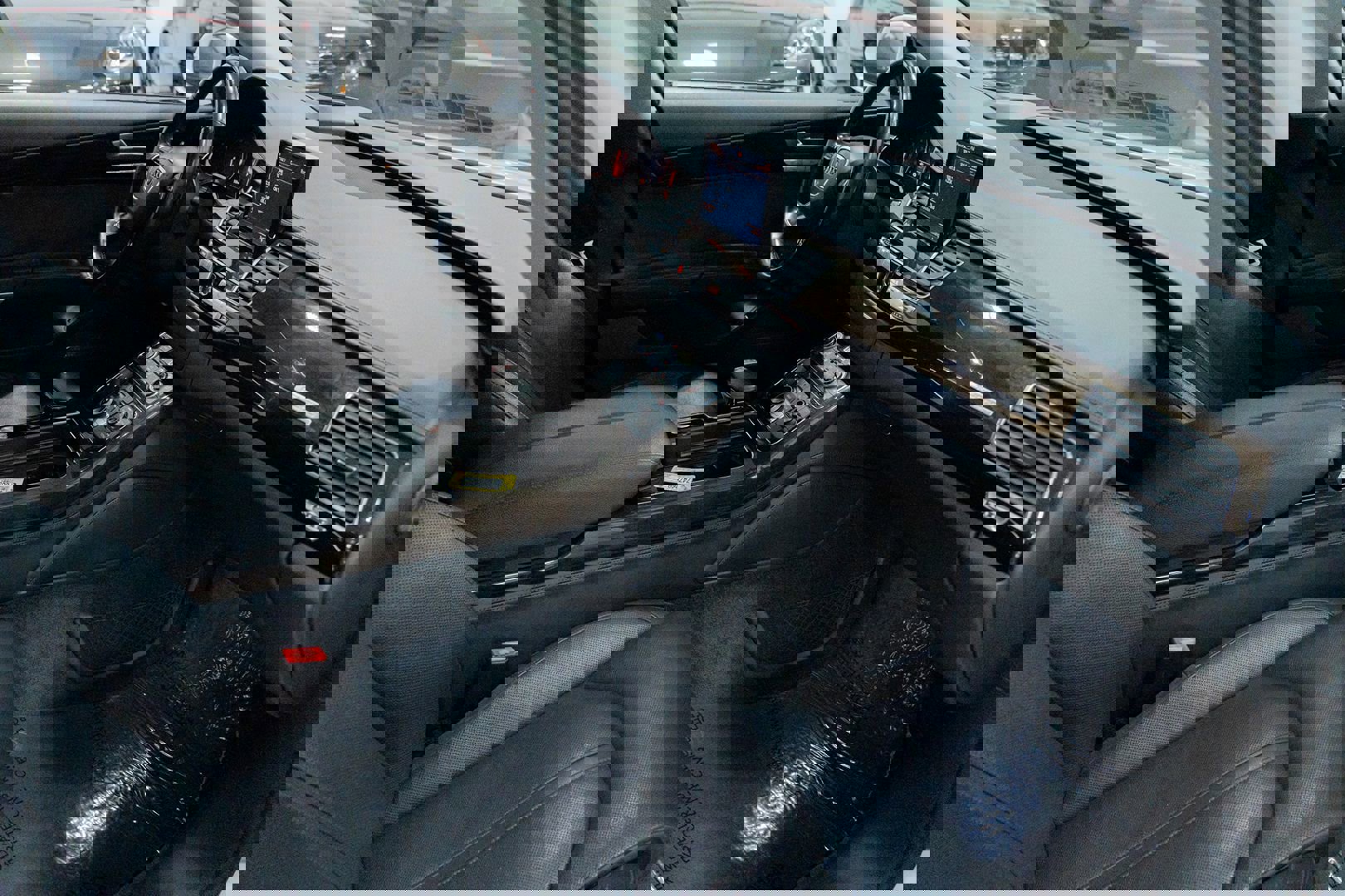 Used 2015 Audi A8 L TDI w/ Premium Package image 31