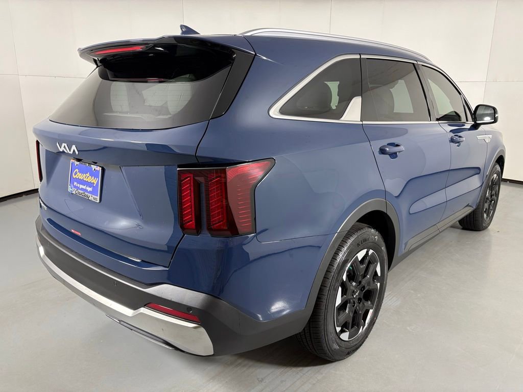 New 2026 Kia Sorento S image 6