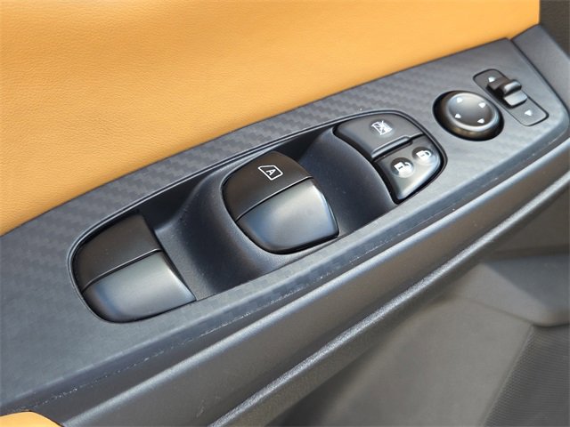 Used 2023 Nissan Sentra SV w/ SV Premium Package image 18