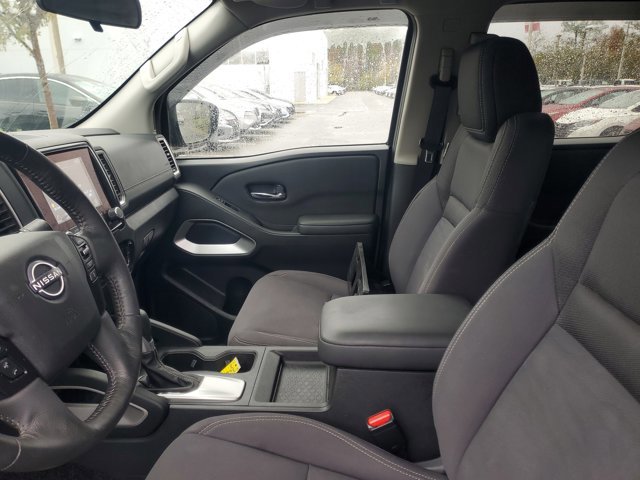 Used 2023 Nissan Frontier SV w/ SV Convenience Package image 17