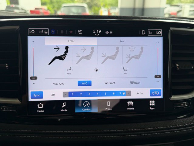 New 2026 Chrysler Pacifica Select AWD/4WD image 19