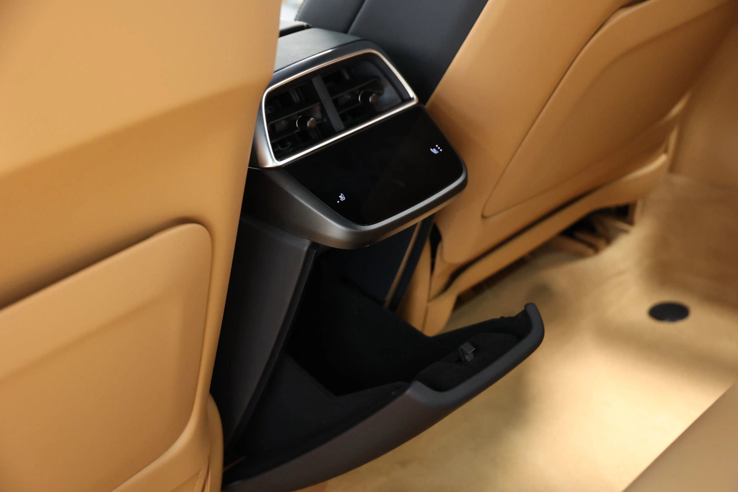 Used 2023 Lucid Air Touring image 60