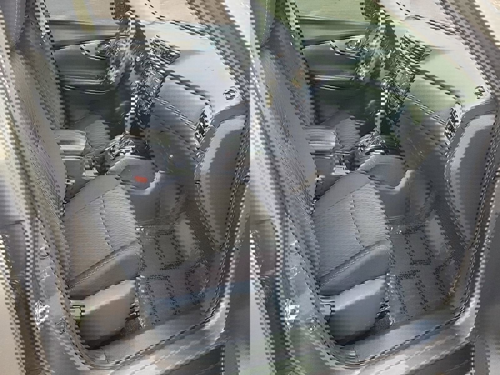 Used 2017 Nissan Rogue S image 24