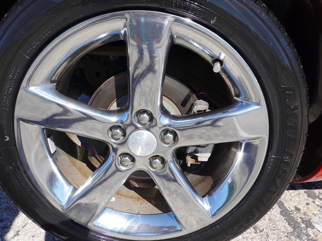 Used 2009 Pontiac Solstice GXP w/ Club Sport Package image 16